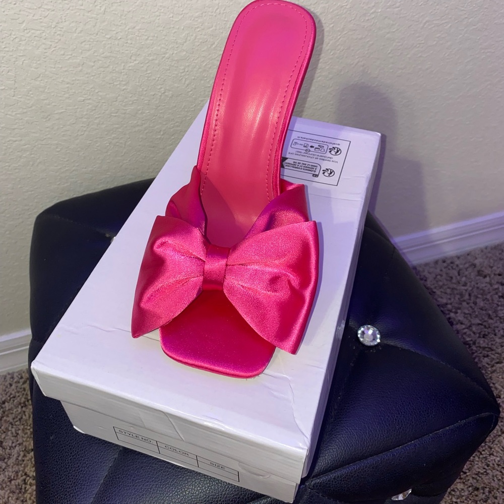 pink heels